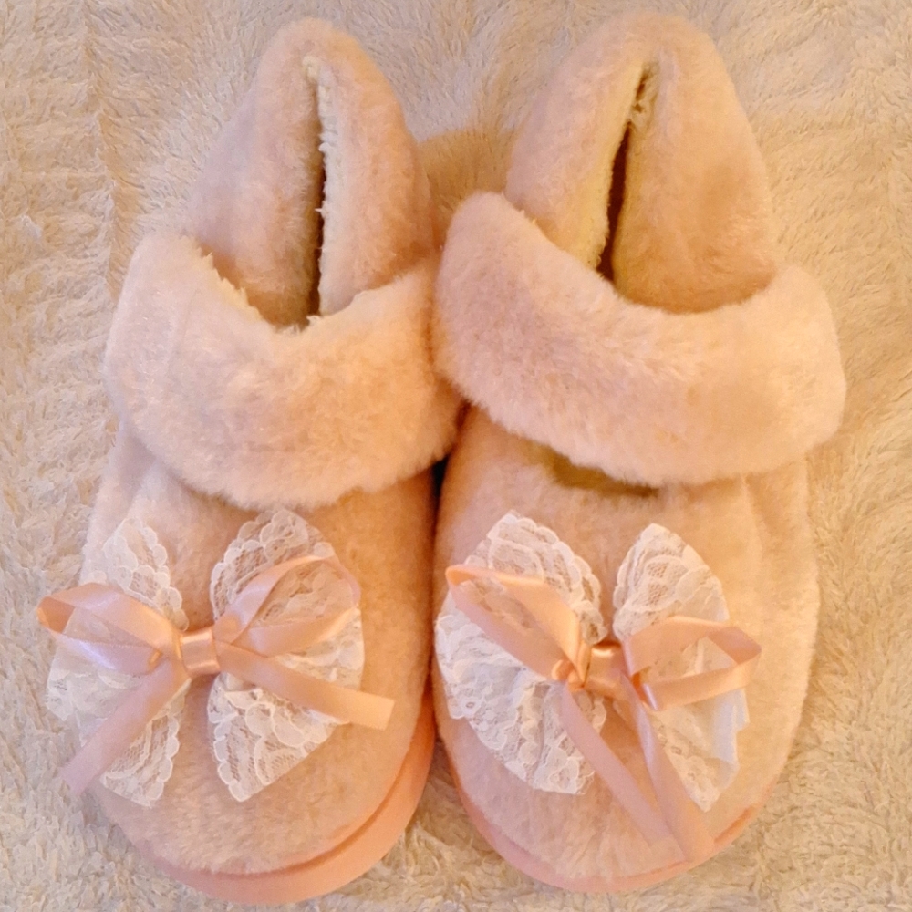Beautiful 💗 slippers marshmallow bottoms